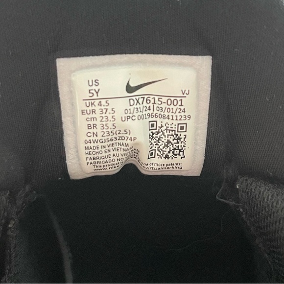 Boy’s Nike Star Runner 4 Running Shoe - Picture 7 of 8